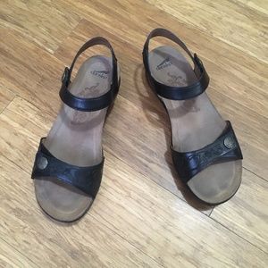 Black Strappy Dansko Artisan Sandals